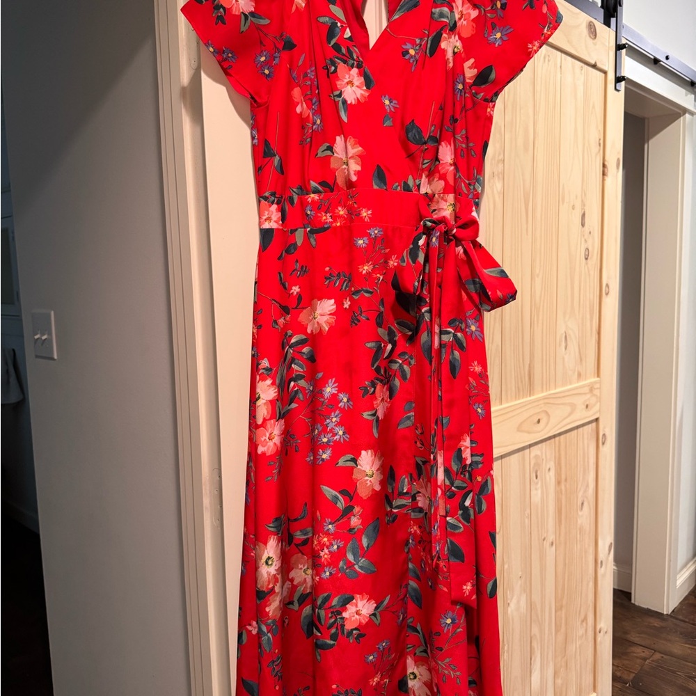 Vince Camuto 4 Red Floral Wrap Maxi Dress